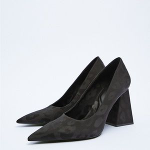 New ZARA Animal Print Leopard Pumps with Geometric Block heel Size 38/7.5